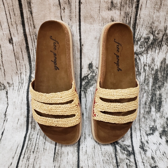 Boho Chic Free People Slide Sandals - Picture 8 of 12